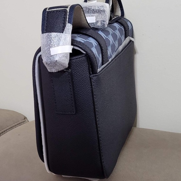 Michael kors Cooper Medium Logo Jacquard Messenger Bag - Picture 3 of 7